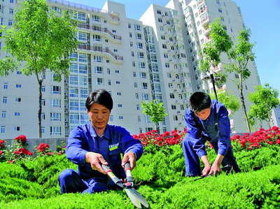 物業(yè)服務(wù)咋樣都有‘硬杠杠’ 新規(guī)規(guī)范下的標(biāo)準(zhǔn)化之路